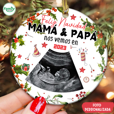 Regalo Para Mamá y Papá Nos Vemos En 2023 Ornament PP - AV1511228