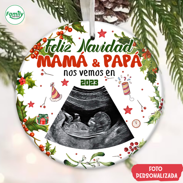 Regalo Para Mamá y Papá Nos Vemos En 2023 Ornament PP - AV1511227