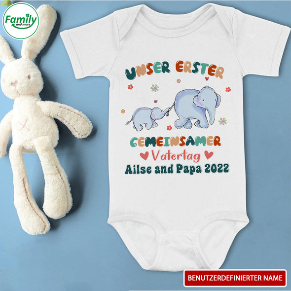 Geschenk Für Papa Unser Erster Gemeinsamer Vatertag Baby Onesie - PP - LT1304225