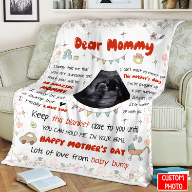 Personalized Gift For Future Mommy Daddy Told Me That You Are Awesome And That You Will Be An Amazing Mommy Blanket - NT - NN2903222