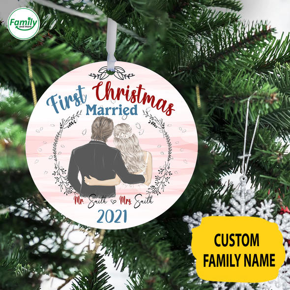 Gift For Couple First Christmas Married Ornament - Nt