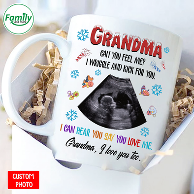 Personalized Gift For Future Grandma Can You Feel Me I Wriggle And Kick For You Mugs - NT - NN1911219
