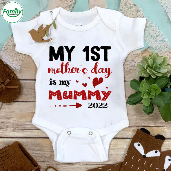 Gift For Future Mummy My 1st Mother's Day Is My Mummy 2022 Baby Onesie - NT - NN1003225