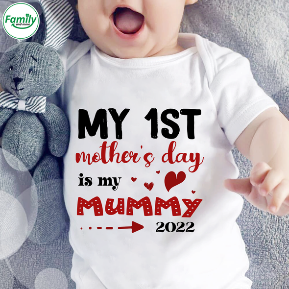 Gift For Future Mummy My 1st Mother's Day Is My Mummy 2022 Baby Onesie - NT - NN1003225
