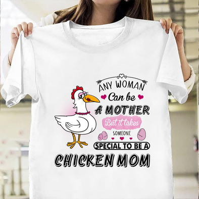 Chicken mom Classic T-Shirt