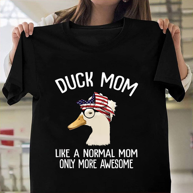 Duck mom Classic T-Shirt