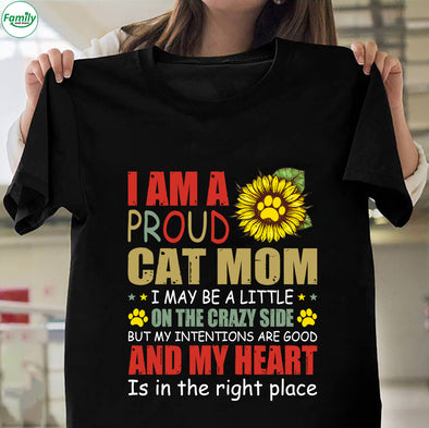 Cat mom Classic T-Shirt