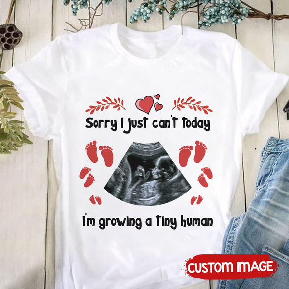 Personalized Gift For Future Mommy I'm Growing A Tiny Human T-shirt - MC - TT1903225
